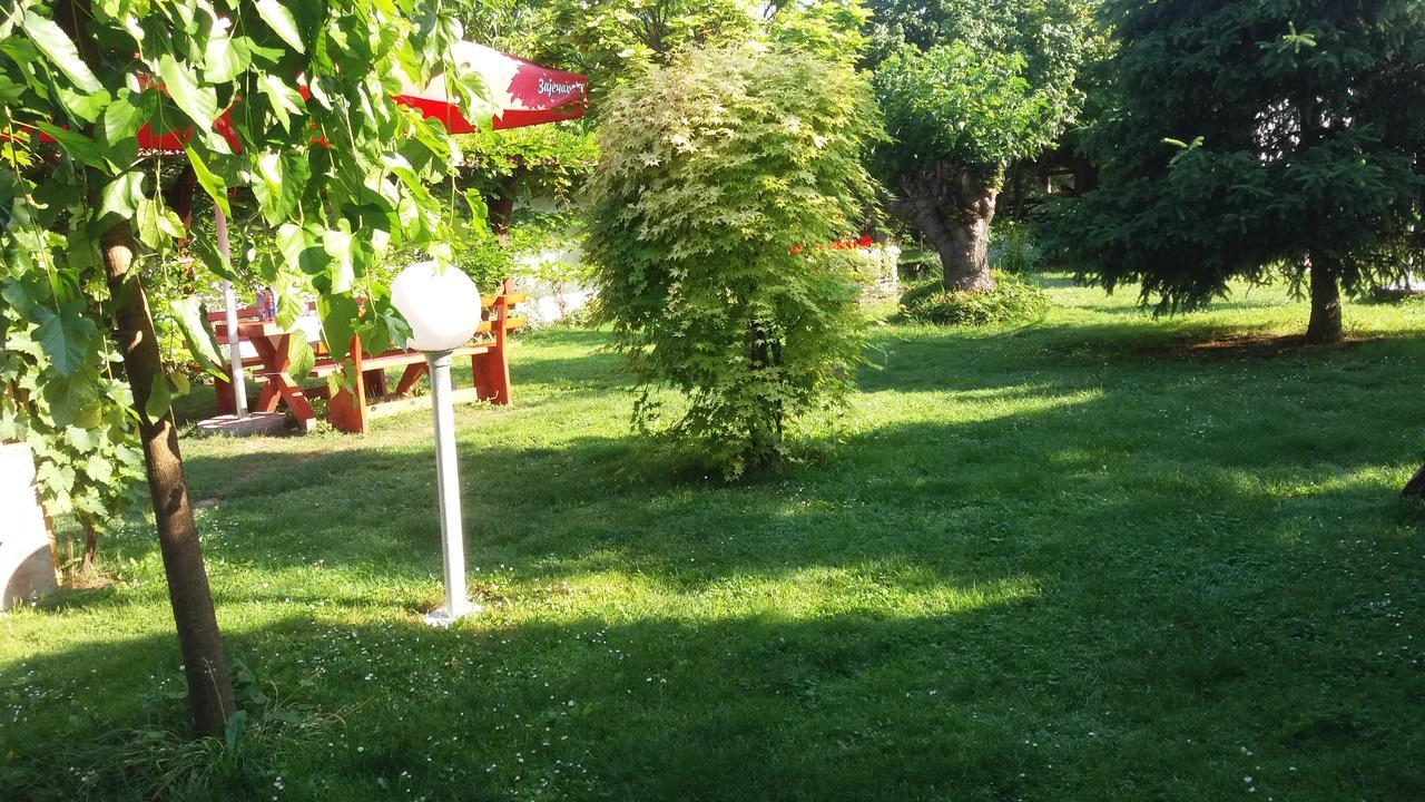 Santa Maria Apartment Donji Kovilj Экстерьер фото